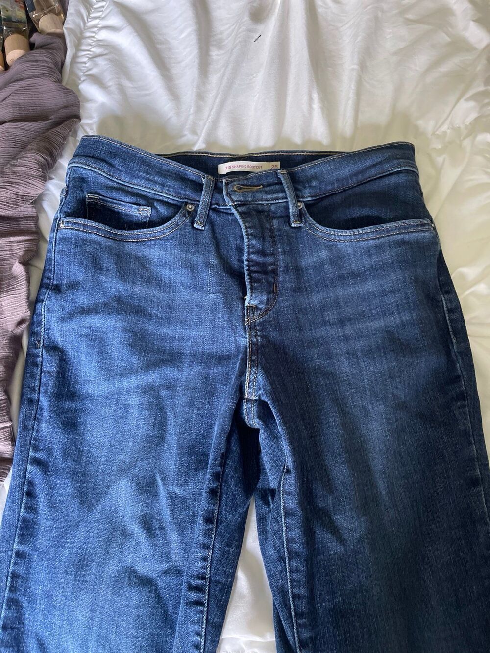 Levis 315 Shaping Bootcut - Sz 28